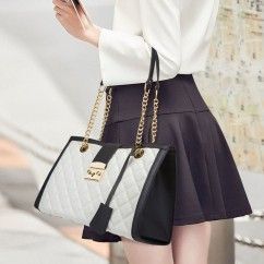 Chain PU Leather Crossbody Bags Women Modern Handbags Trending Hand Bag
